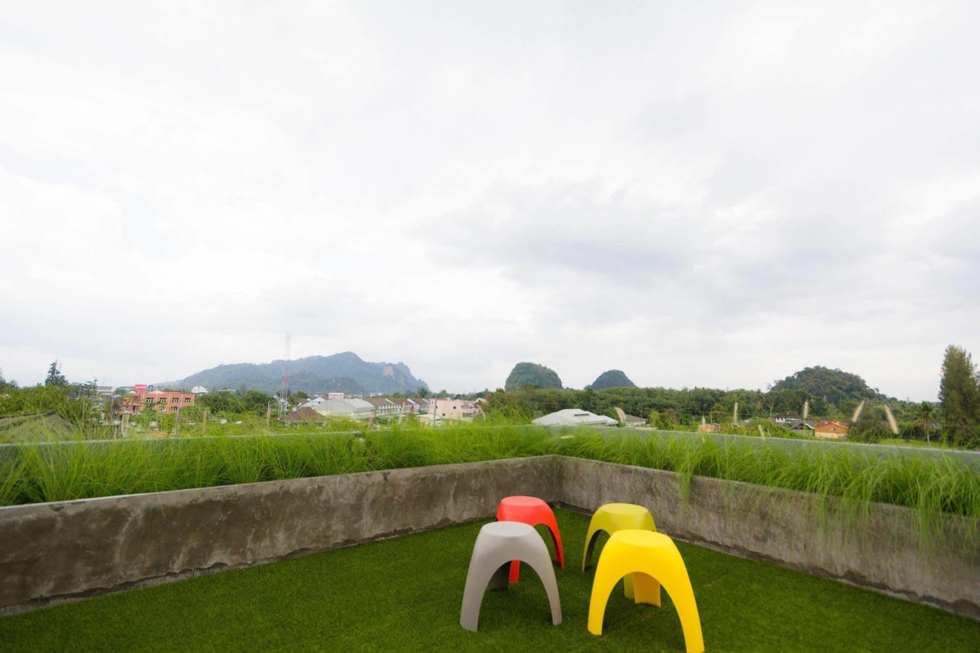 Oyes Hostel Krabi Zewnętrze zdjęcie