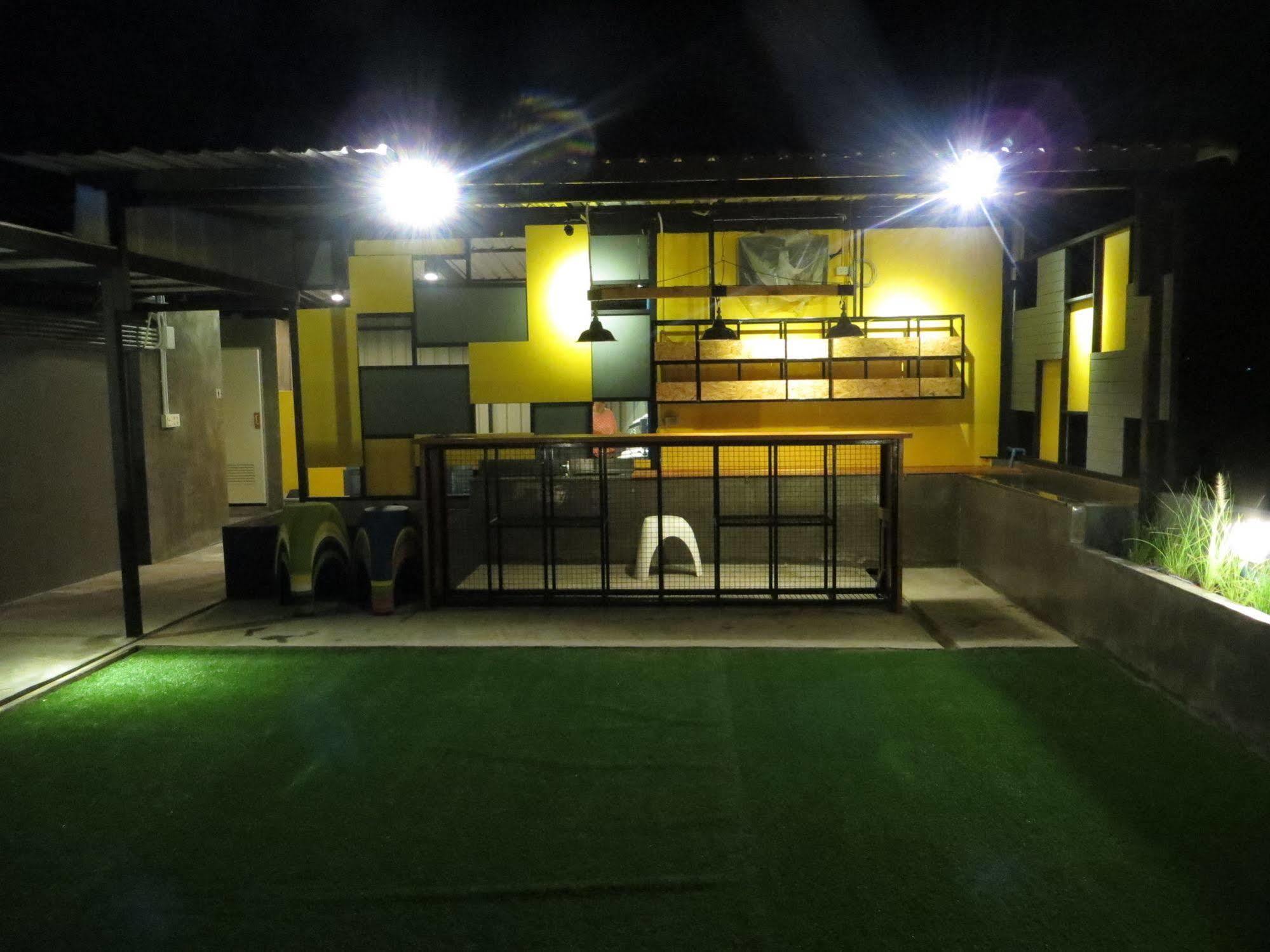 Oyes Hostel Krabi Zewnętrze zdjęcie